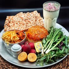 خورش قیمه سیب زمینی با برنج